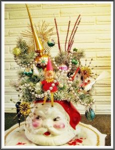 tabletopchristmastreesanta-2